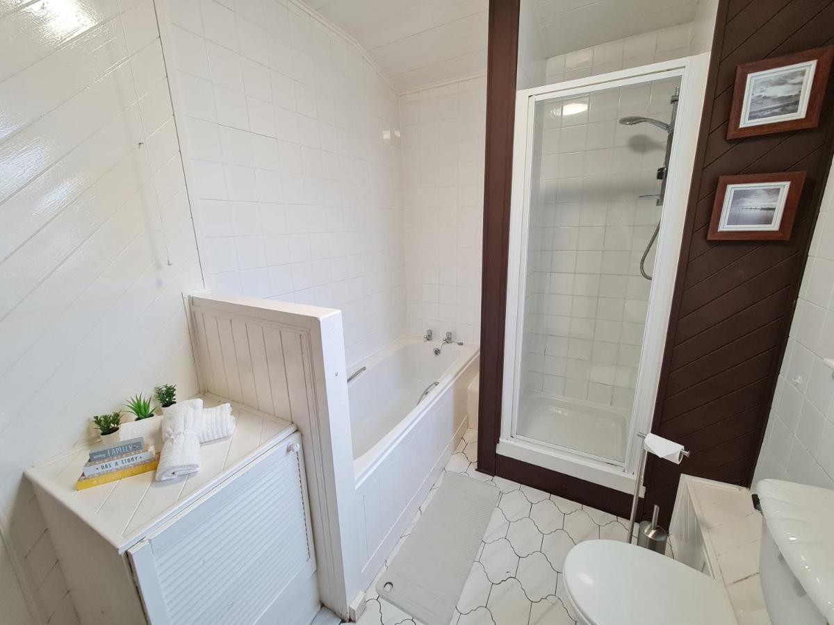 Large 3 Bed Flat, Free Parking Διαμέρισμα Νιούκασλ Εξωτερικό φωτογραφία
