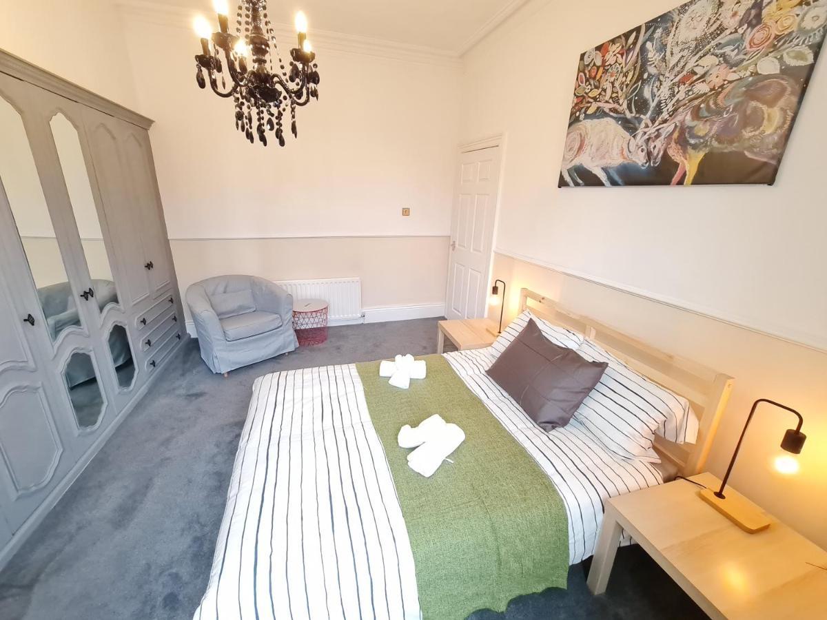 Large 3 Bed Flat, Free Parking Διαμέρισμα Νιούκασλ Εξωτερικό φωτογραφία
