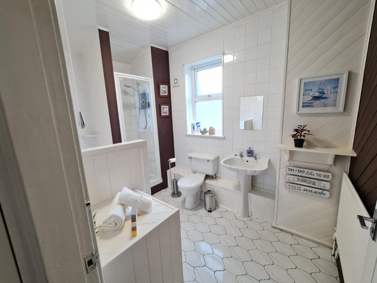 Large 3 Bed Flat, Free Parking Διαμέρισμα Νιούκασλ Εξωτερικό φωτογραφία